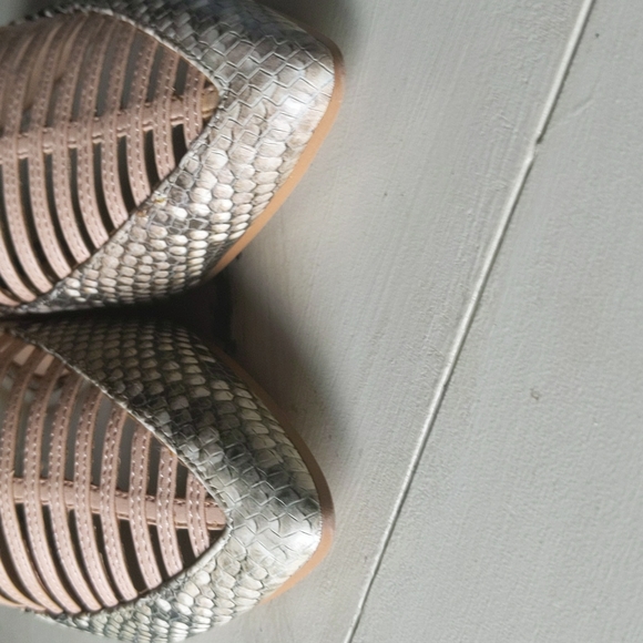 Dolce Vita Kaori Leather Mules - Picture 6 of 12